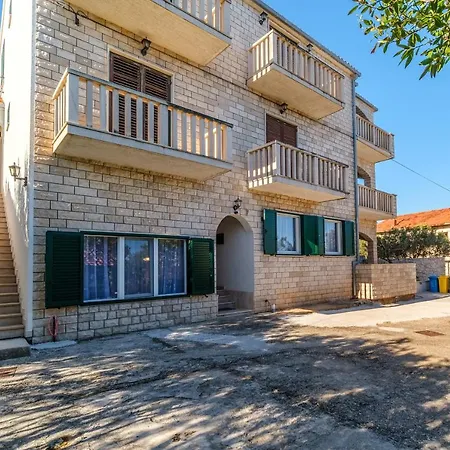 Atj House Apartment Supetar Exterior photo