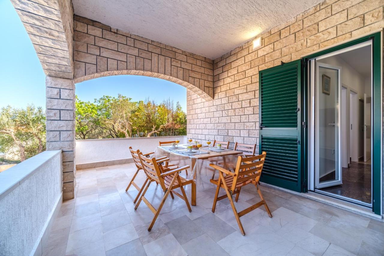 Atj House Apartment Supetar