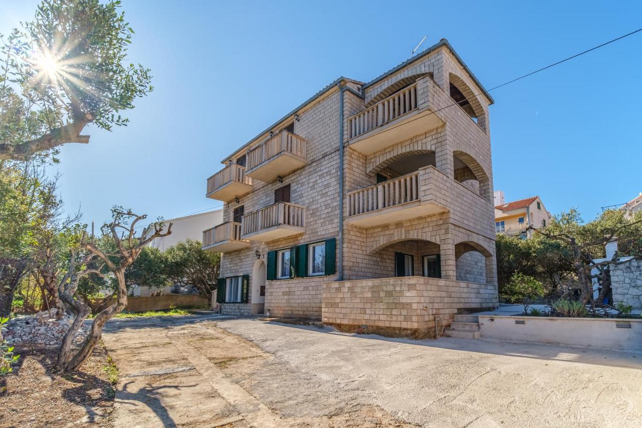 Atj House Apartment Supetar