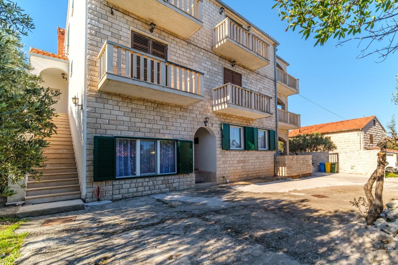 Apartment Atj House